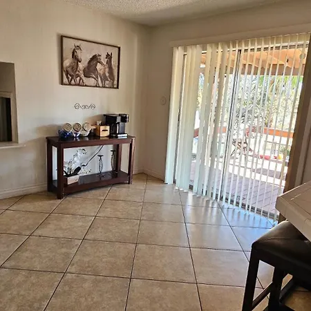 Rustic Warm Fireplace 5 Room Sleeps 16 Las Vegas Exterior photo