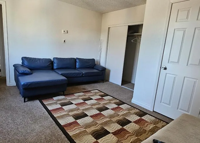 Rustic Warm Fireplace 5 Room Sleeps 16