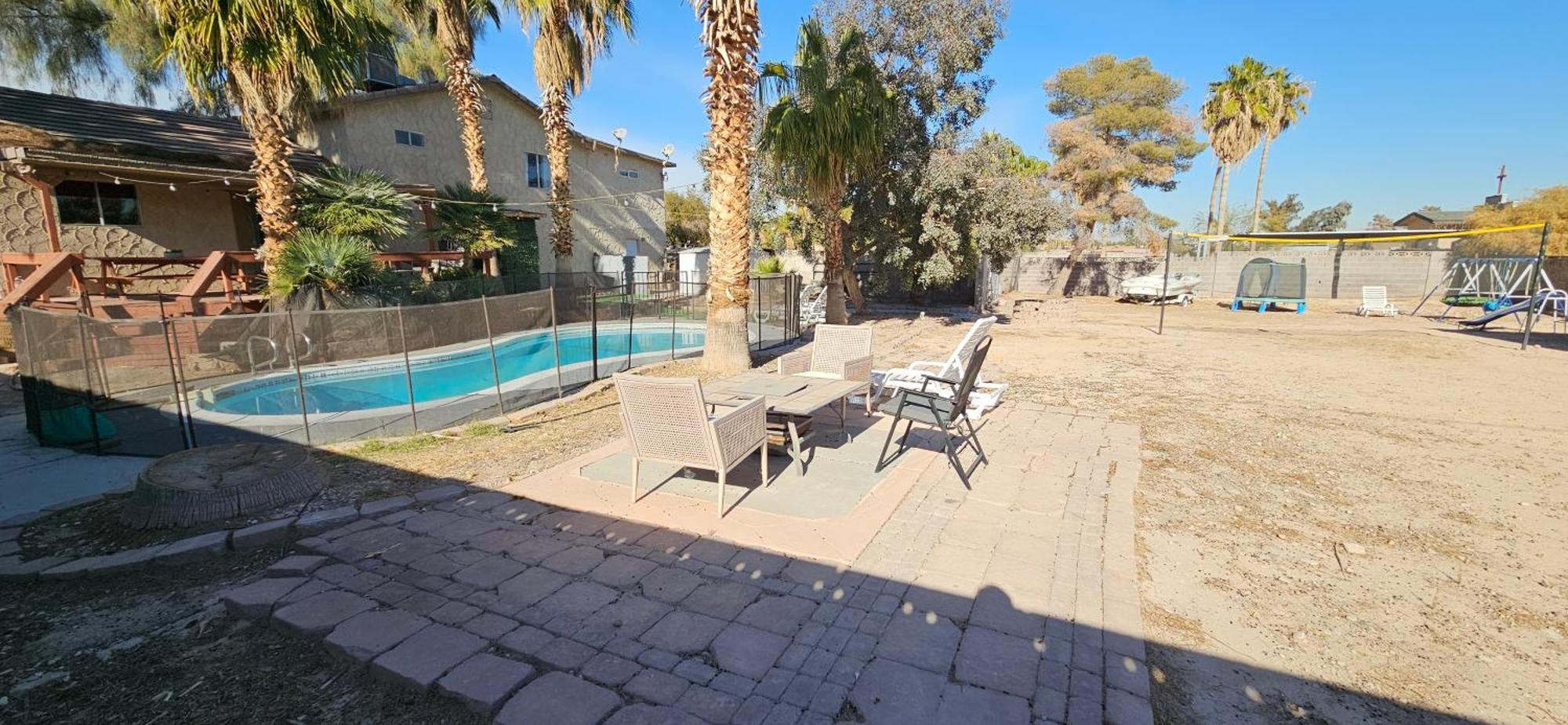 Rustic Warm Fireplace 5 Sleeps 16 Holiday home Las Vegas
